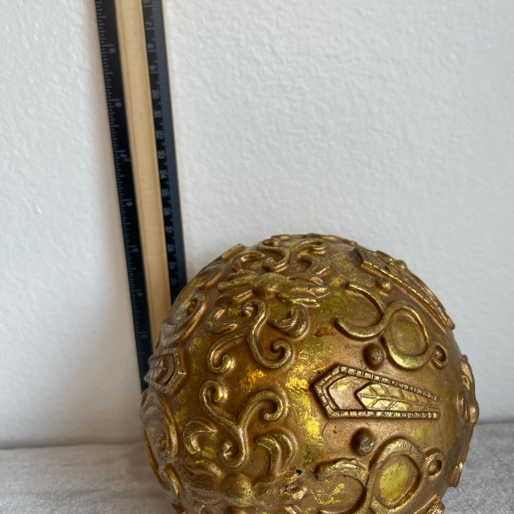 Ornate Gold Decorative Sphere‎ - Picture 4 of 4